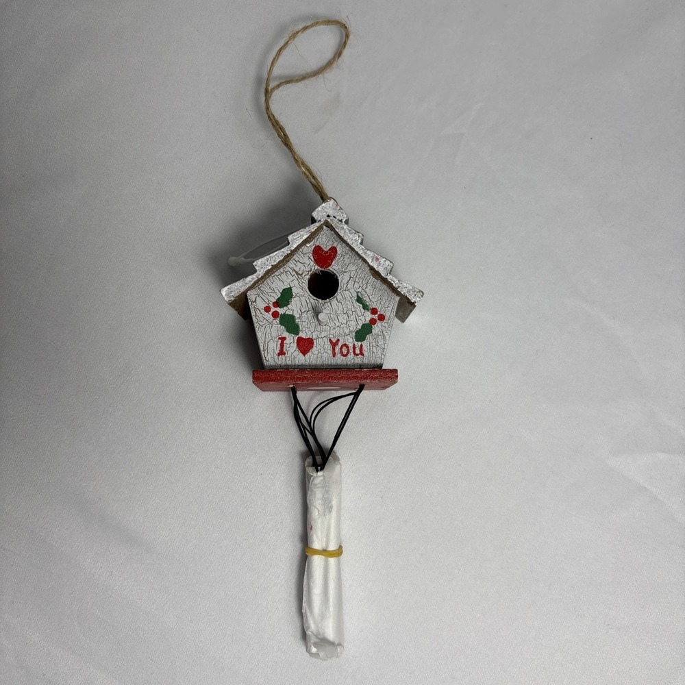 Miniature Wooden "I ❤️ You" Birdhouse With‎ Wind Chimes